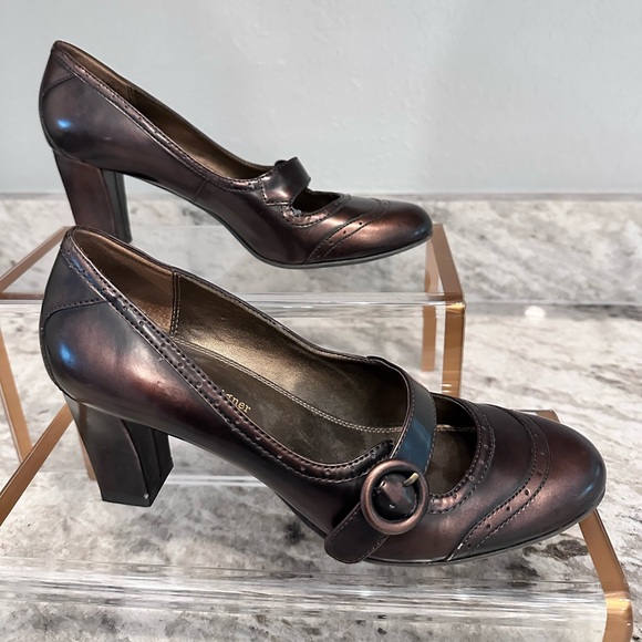 Etienne Aigner metallic Mary Janes size 7.5 - Picture 2 of 7